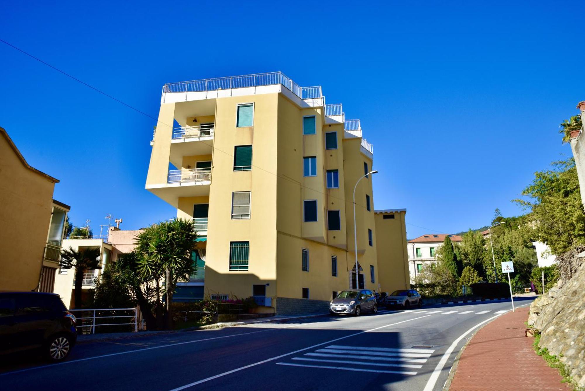 Panorama Apartment In Ospedaletti By Wonderful Italy Exteriér fotografie